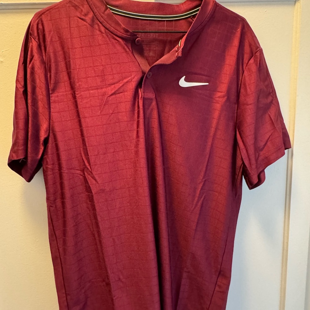 Nike Dri fit tennis shirt